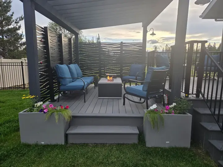Pergola, Privacy Screens & Composite Deck