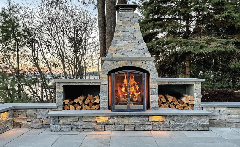 Outdoor Fireplaces & Fire Pits